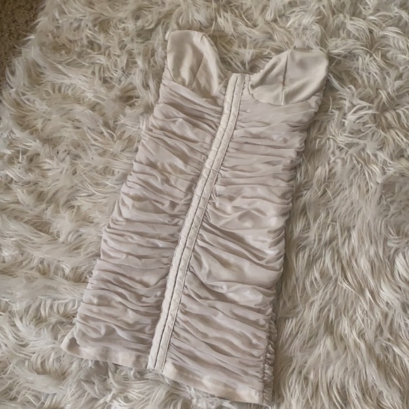 Shape white ruched hook PLT dress - Picture 5 of 6